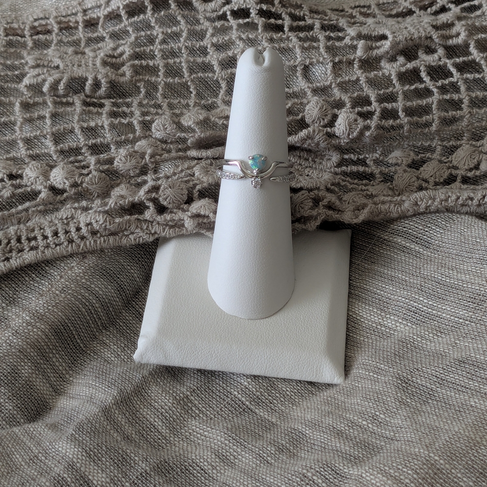 Elegant Silver and Blue Gemstone Ring Set